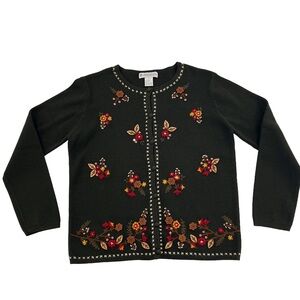 Vintage women’s cardigan Hunter green fall leaves cottage core grandma